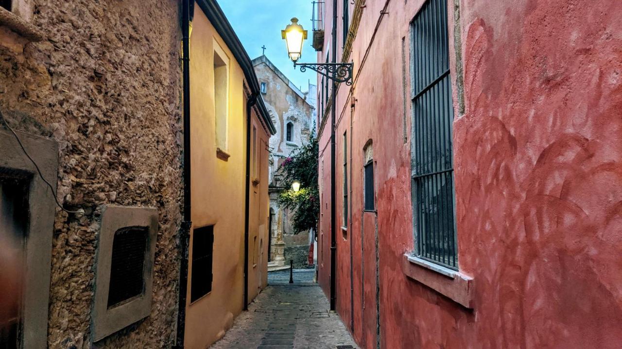 بيت شباب Casa Di Chiara كروتوني المظهر الخارجي الصورة