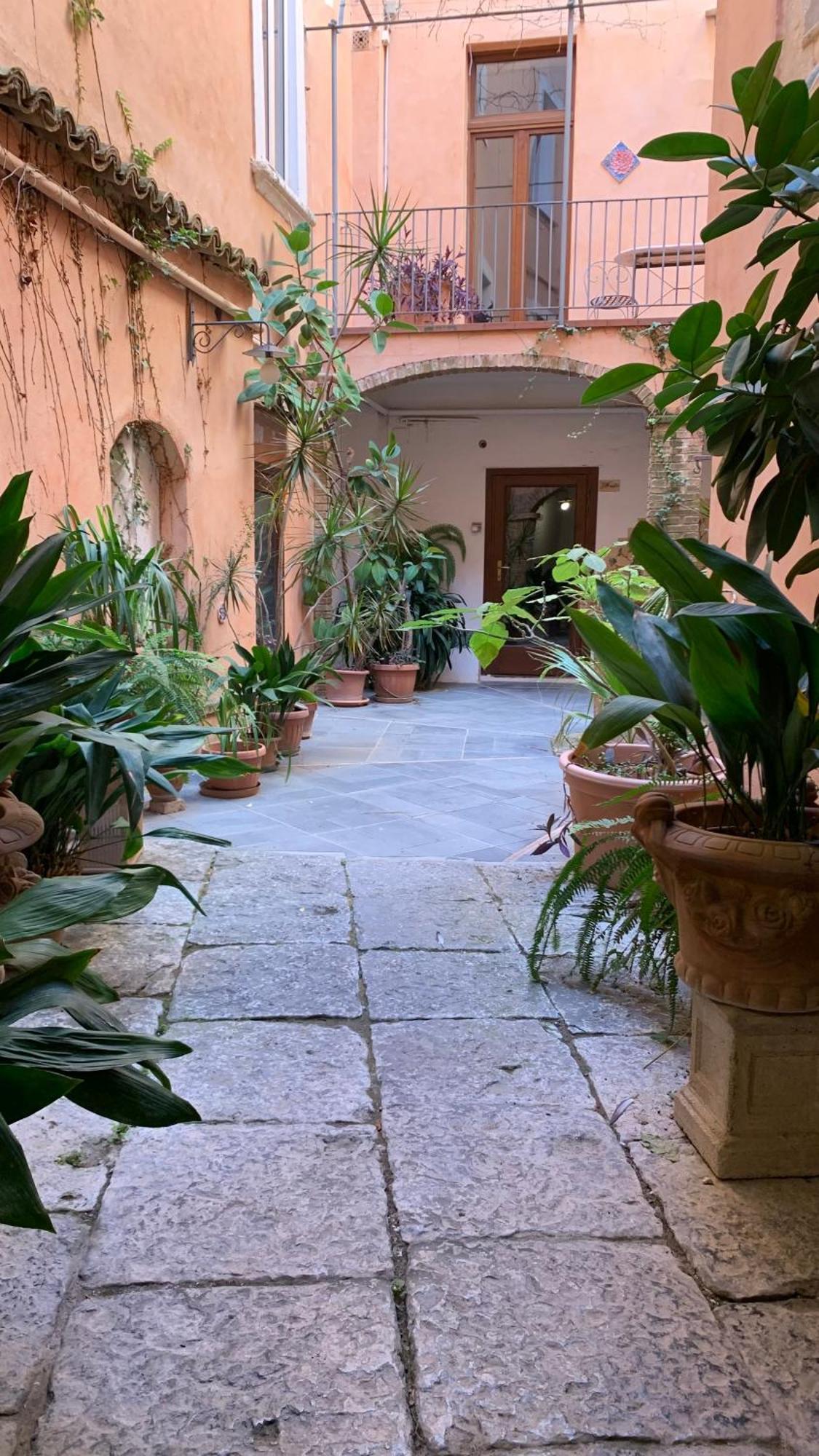 بيت شباب Casa Di Chiara كروتوني المظهر الخارجي الصورة