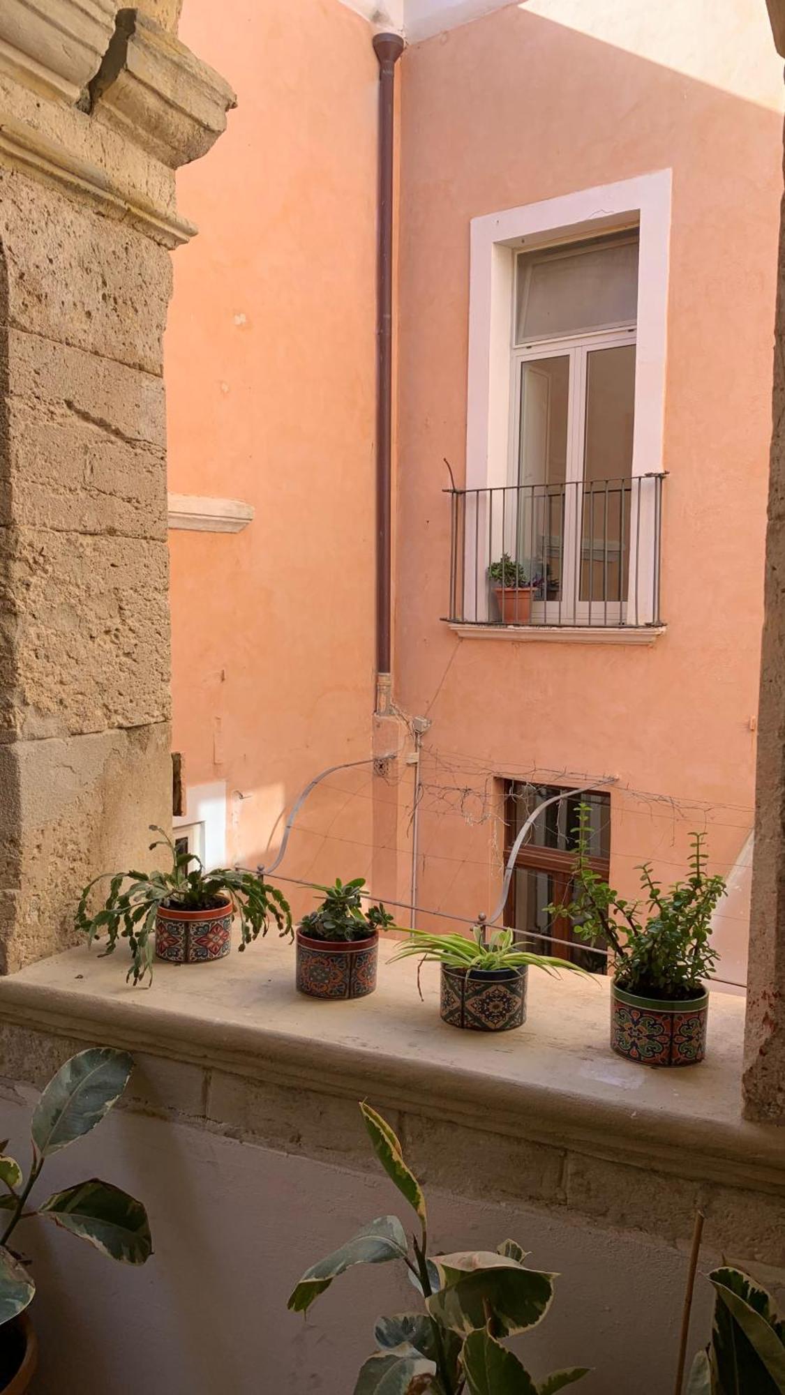 بيت شباب Casa Di Chiara كروتوني المظهر الخارجي الصورة