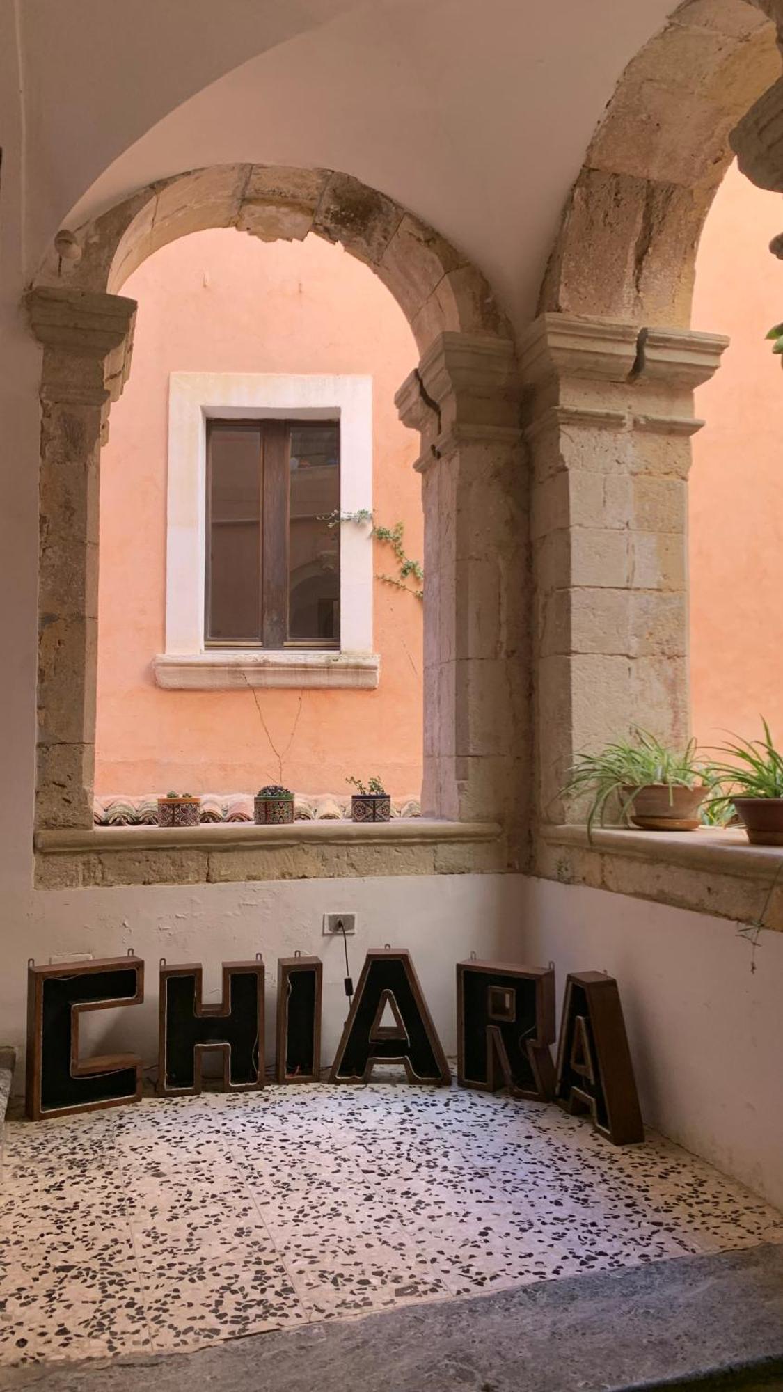 بيت شباب Casa Di Chiara كروتوني المظهر الخارجي الصورة
