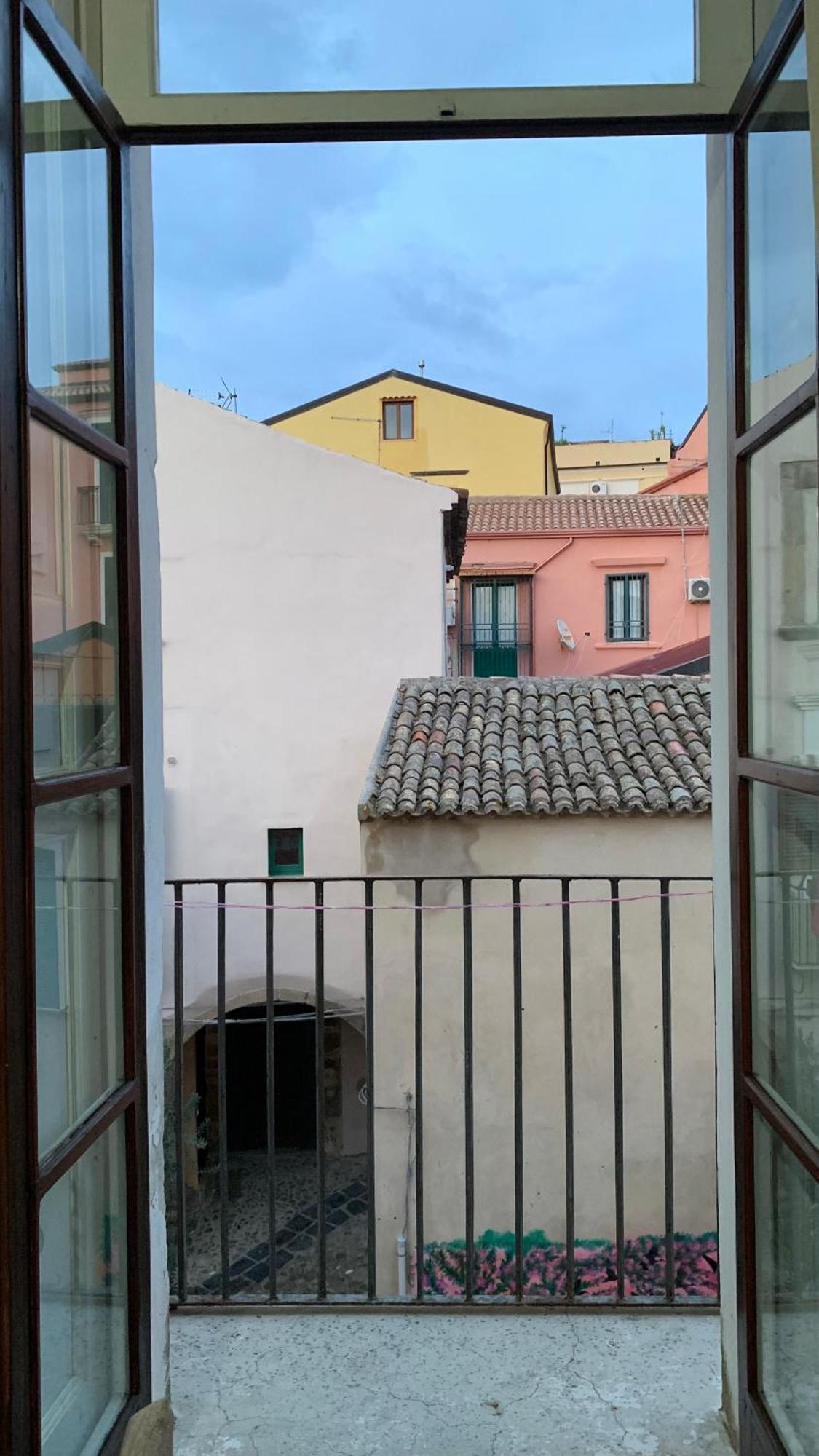 بيت شباب Casa Di Chiara كروتوني المظهر الخارجي الصورة