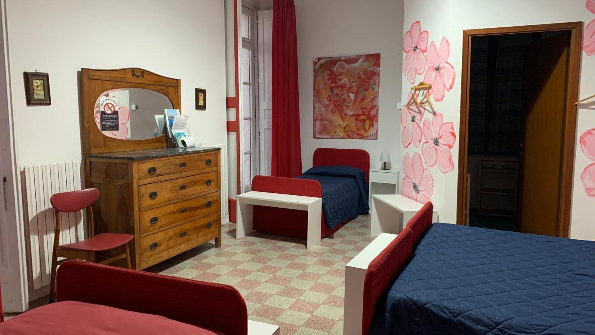 بيت شباب Casa Di Chiara كروتوني المظهر الخارجي الصورة